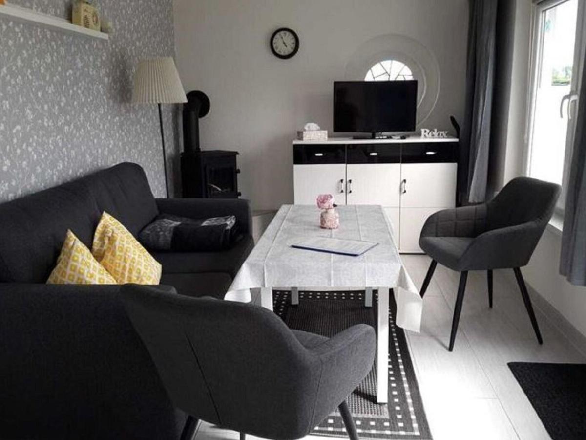 Serene Bungalow In Neubukow With Garden Екстериор снимка