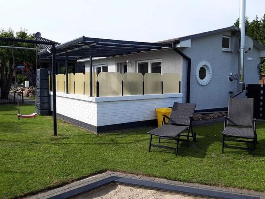 Serene Bungalow In Neubukow With Garden Екстериор снимка